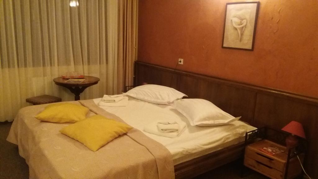 Hotel Zada Предеал Екстериор снимка