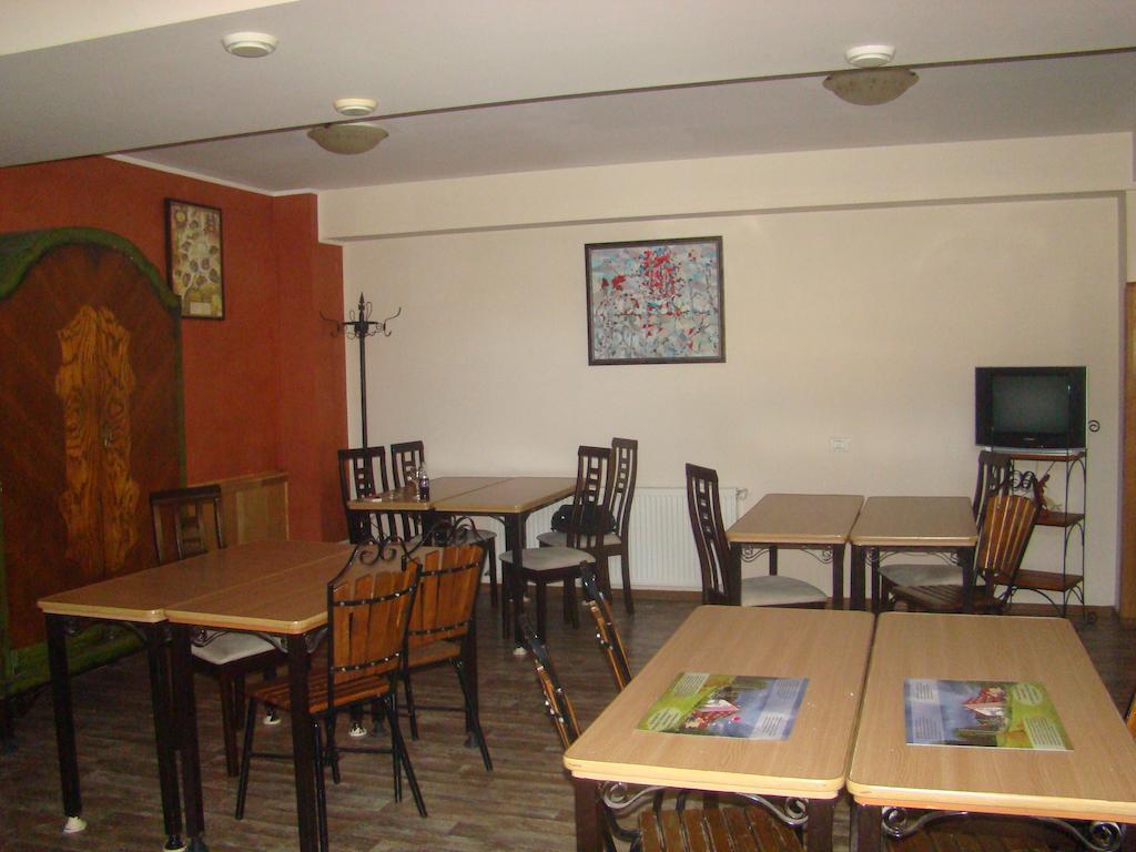 Hotel Zada Предеал Екстериор снимка