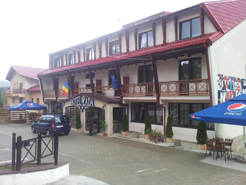 Hotel Zada Предеал Екстериор снимка